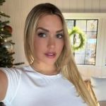 Lizzy Adam
