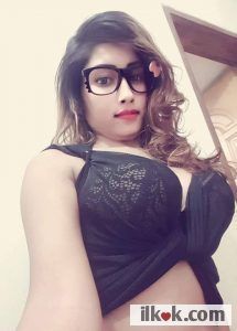 ⁣Hi  i am jalima sharma...... i am live in usa .   i  am looking a real men for my life ....  only single man knock me.