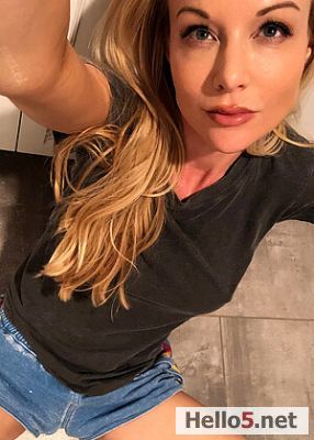 Hello lovely one's here