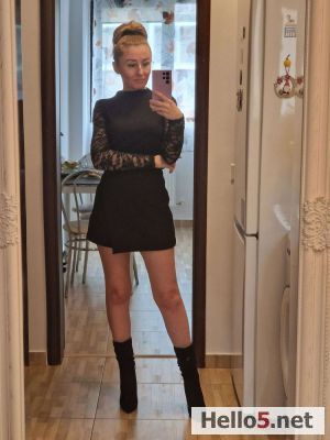 I want to finding a man who can love my sexy daughter too.