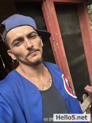 I saw this site in the ads, I hope I will lik here. I'm looking for a girlfriend from England.