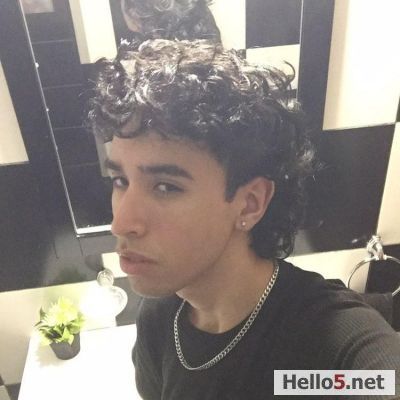 Be patient and you’ll get what you want -  اصبر تنل