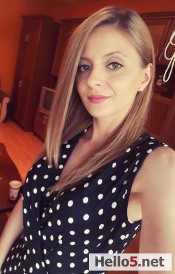 Călătoriile și cultura mă inspiră mereu, iar la fel de mult mă bucur de momentele de relaxare acasă...