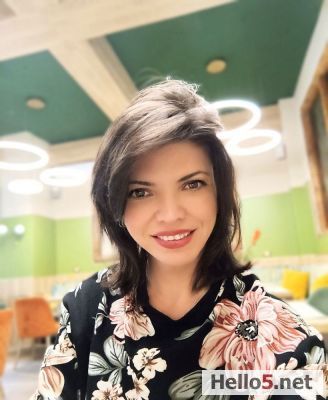 I'm a single mom who lost her trust in people after a toxic relationship with a narcissist, but I hope that there are people out there with sincere intentions, not just self-interest. I love animals and care for over 100 abandoned dogs, plus many animals at home. If you don't like animals in the house, don't know how to cook, consider that men should not clean and help with the house chores, then don't bother to write to me. Also don't write if you don't have real pictures on your profile.