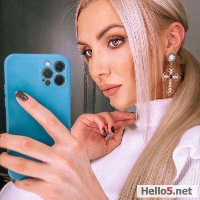 My life style: Travel, photography, music, fitness, cooking, nature, culture, learning languages