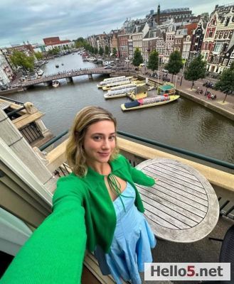 Having some fun here😳😳🫣