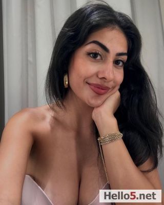 I'm from Ashgabat, Turkmenistan. I speak Turkmen, Turkish, Russian and English.