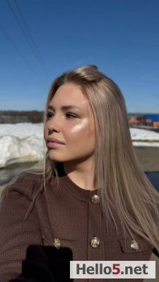 Love, kiss and enjoy your day 💋