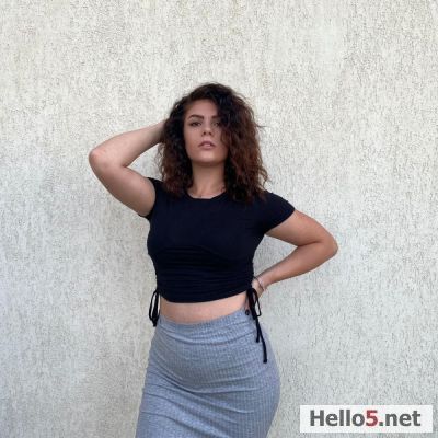 27 yaşındayım adım Ece. bu arkadaşlık sitesi de yeni üye oldum ve  Alanya, Antalya yaşıyorum.