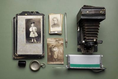 An old camera captures not just a moment, but a piece of time that never comes back. (e)