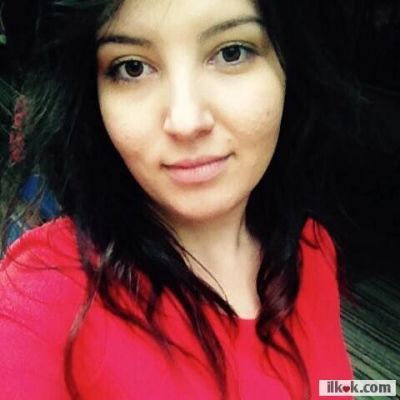 Selam. Ben Türkiye den Esra yeni insanlarla tanışmasını ve sohbet etmesini severim 🤍