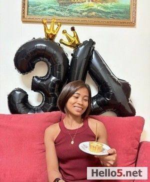 Happy birthday to me 34 today!