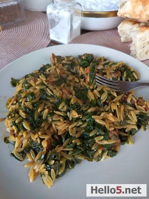 Do you know how do you say this food name spanach with meat ?