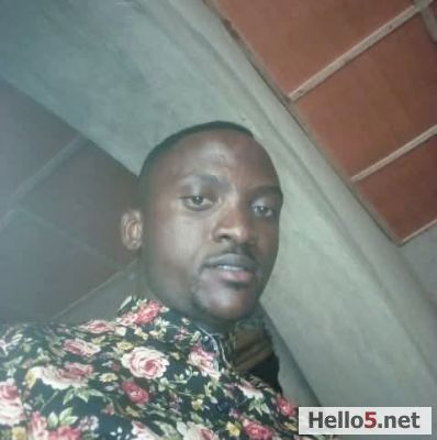 Hello ladies 🌹 am Gilbert from Rwanda 🇷🇼 in East Africa and am happy to meet any white woman here❤️. i wish you nice Sunday 🔥🔥🔥