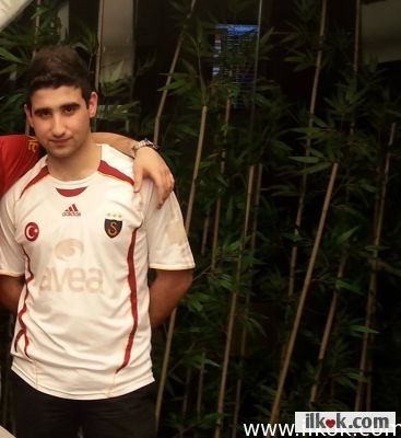 eskilerden Takımımızın Maç gününden Bi Foto .. Sabiha Gökçen Havaalanı .. Apron Şefi ... Hasan Demir